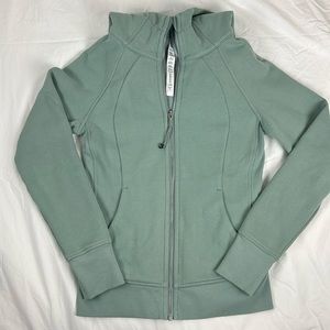 Lululemon Full Zip scuba hoodie women’s size 4